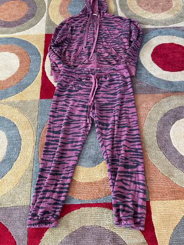 Lounge Tiger Print  Two Piece Matching Set Sweatsuit Sweatshirt Joggers Medium