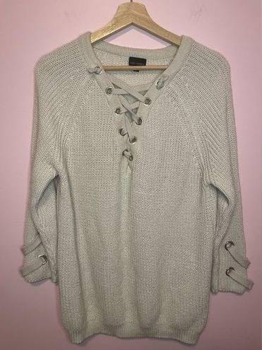 Coco + Carmen Coco‎ + Carmen size small/medium women’s vneck sweater tan/cream color