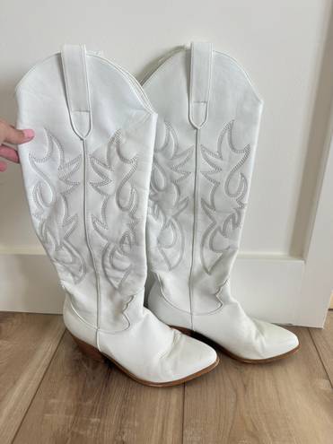 White Cowgirl Boots Size 7