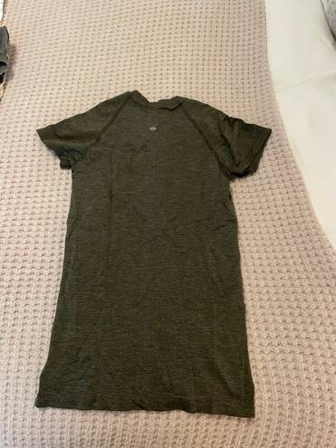 Lululemon Swiftly Tech Short Sleeve