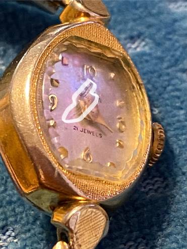 Waltham VINTAGE  LADIES WATCH 21 Jewels