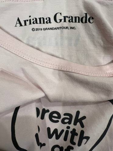 Divided Ariana Grande “Break Up With Ur Gf” Tee