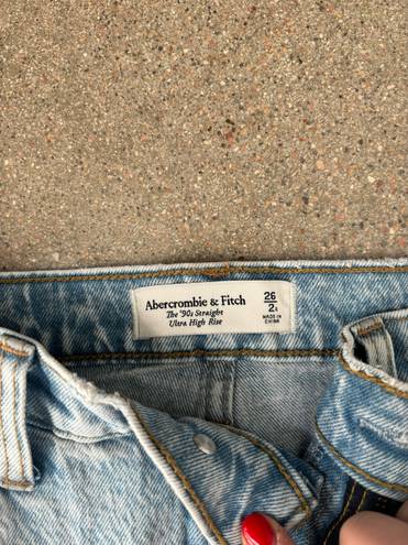 Abercrombie & Fitch  90S Ultra High-Rise Jeans