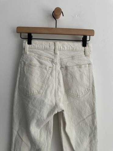 Abercrombie & Fitch Ultra High Rise 90s Straight Jean