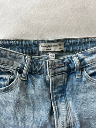 Abercrombie & Fitch The Dad High Rise Curve Love Jean -