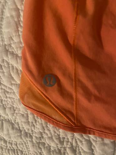 Lululemon High-Rise Hotty Hot Shorts