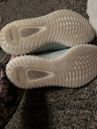 Adidas Yeezy 350 Cloud