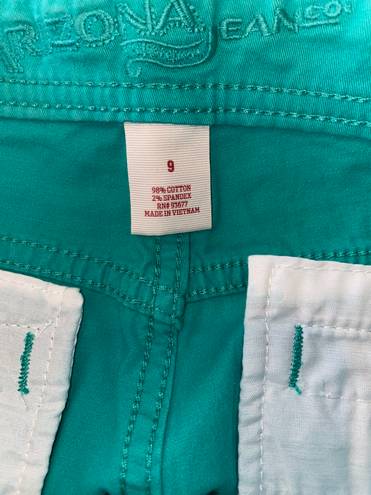 Arizona Jean Company NWT Arizona Women's Green Short Size 9 