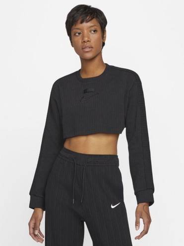 Nike NWT  Sportswear Ribbed Long Sleeve Crop Top