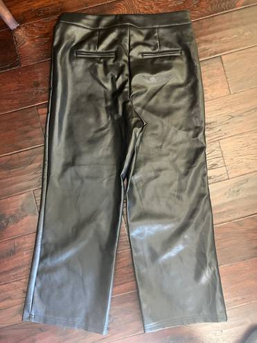 Bagatelle Collection Black Faux Leather Cropped Wide Leg Pants