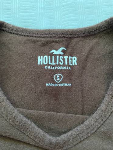 Hollister Graphic Baby Tee