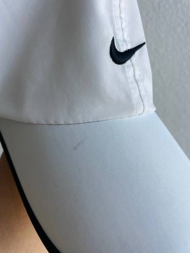 Nike White  Fit Running Hat