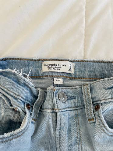 Abercrombie & Fitch Light Wash Jeans