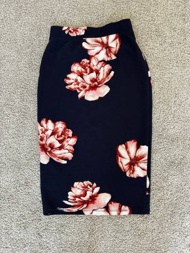 Iris Pencil Skirt