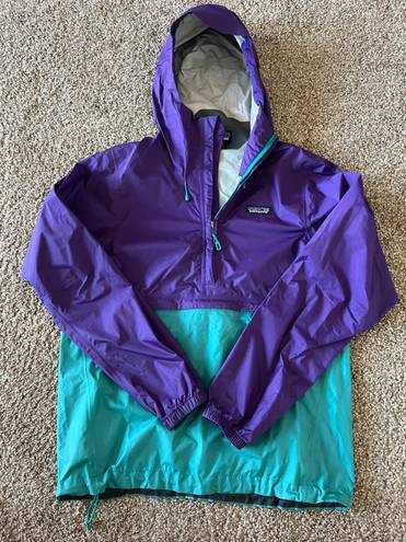 Patagonia Raincoat