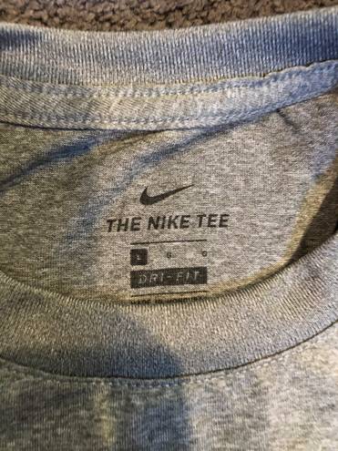 Nike workout tee