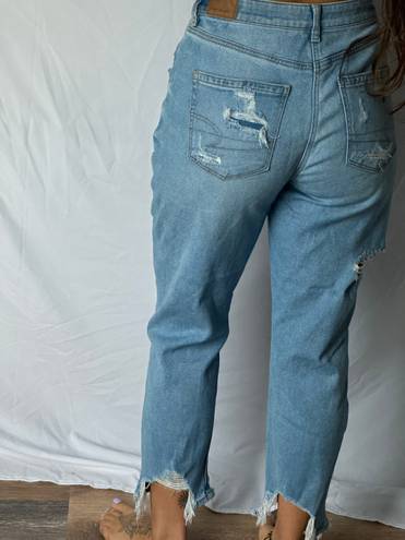 American Eagle distressed Jean