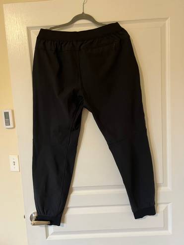 7 Diamonds Infinity Jogger