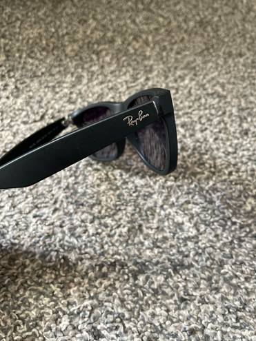 Ray-Ban Sunglasses Black