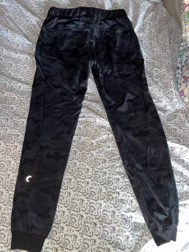 Zyia Slate Camo Strong Joggers