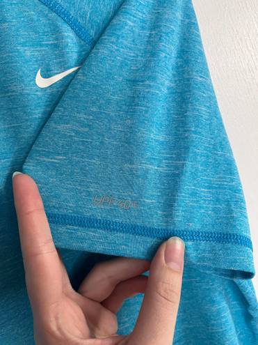 Nike Women’s Blue Dri-Fit Shirt Size Small 1072