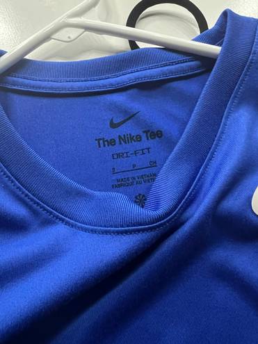 Nike shirt