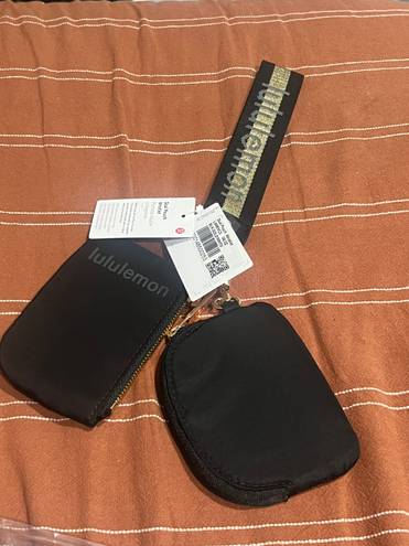 Lululemon NWT Dual Wristlet Black & Gold 