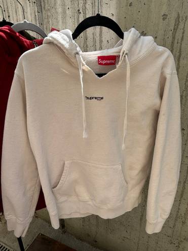 Supreme Hoodie