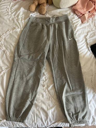 Nike Oversized  Sweatpants