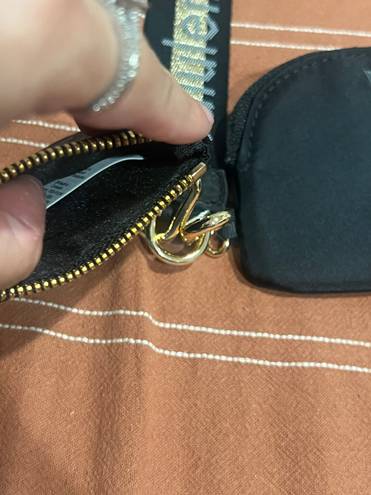 Lululemon NWT Dual Wristlet Black & Gold 