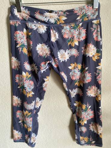 O'Neill O’Neill 365 Floral Print Knee Length Leggings Size S