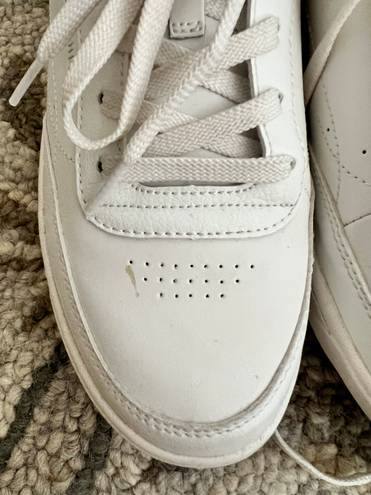 White Sneakers Size 10