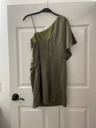 TCEC | NWOT | One Shoulder Asymmetrical Dress | S | Olive | CD01234