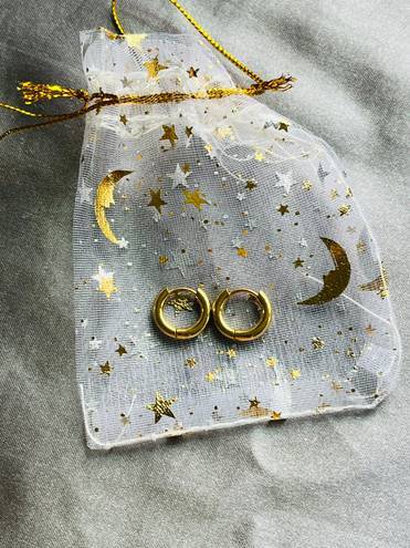 Free People 18K Itty Bitty Hoop Huggie Earrings With Gift Bag