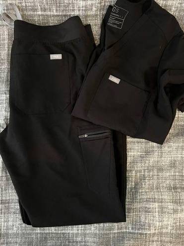 FIGS  scrub set size large black