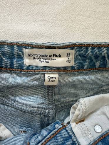 Abercrombie & Fitch 90’s Relaxed High Rise Curve Love Jean