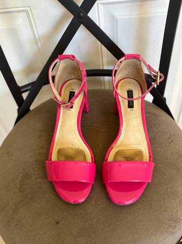 Alex Marie 6.5  Pink Sandals