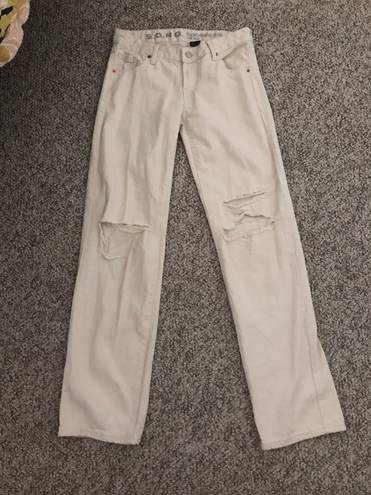 white 90s boyfriend low rise jeans Size 24