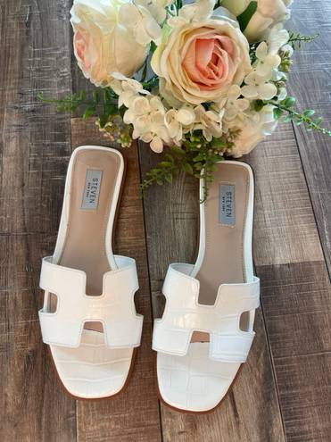 Steve Madden Sandal