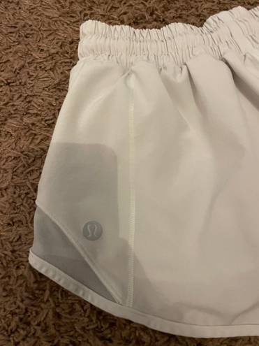 Lululemon Hotty Hot Short 2.5”