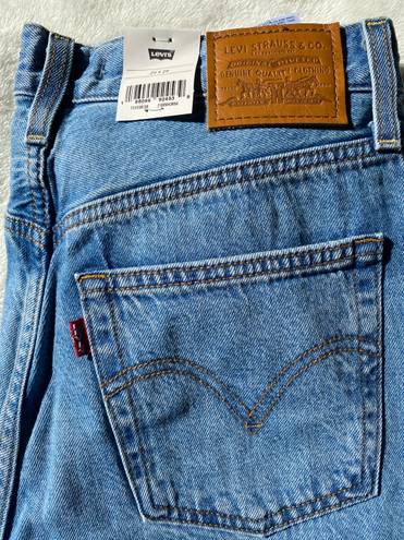 Levi’s Ribcage Straight Ankle Jeans