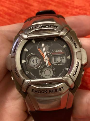 Casio Woman’s quartz digital movement vintage  G SHOCK