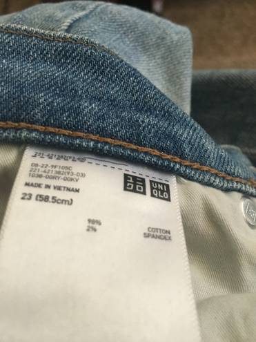 Uniqlo Distressed Straight Leg Jeans