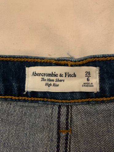 Abercrombie & Fitch Short