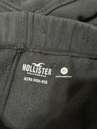 Hollister cargo styled sweatpants 