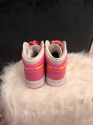 Nike Air Jordan 1 Mid Pink Orangsickle