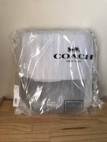 Coach Purse And Wristlet Set