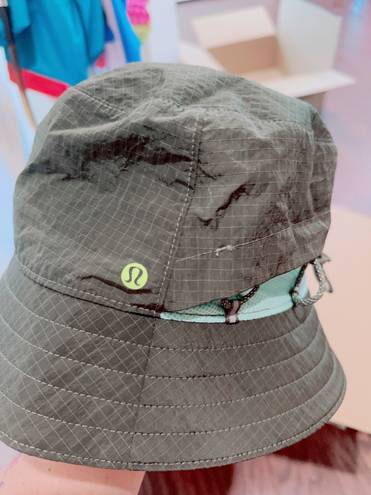 Lululemon Hiking Bucket Hat/Dark green - $30 (61% Off Retail) - From Dorothy