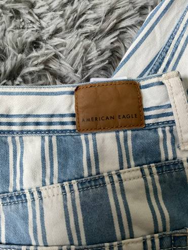 American Eagle Outfitters Moms Jeans