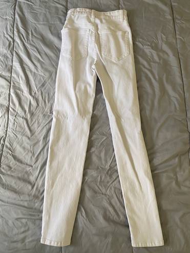 Pull & Bear High Waisted White Jean
